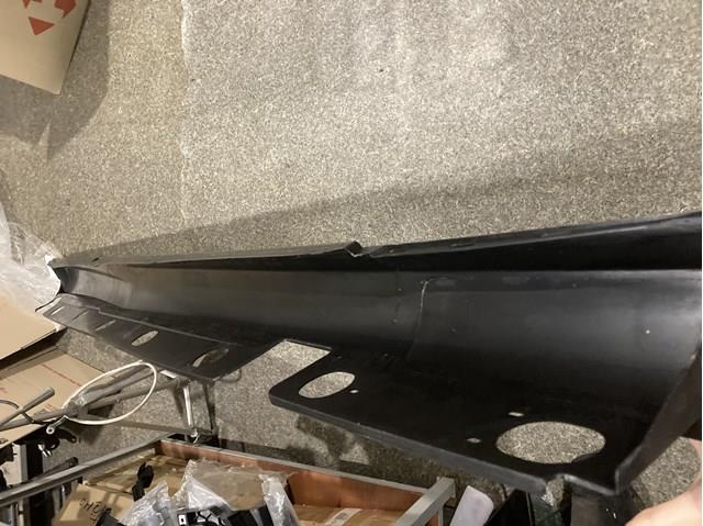 Купить A2216900940 Mercedes Накладка (молдинг) порога наружная левая