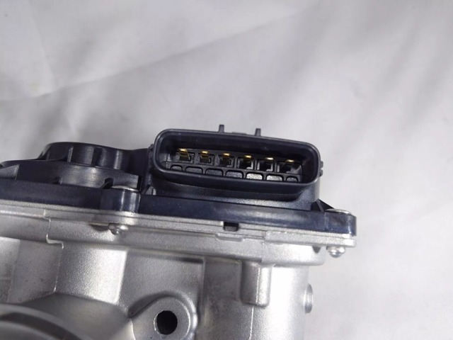 Дроссельная заслонка SHY1136B0 Mazda