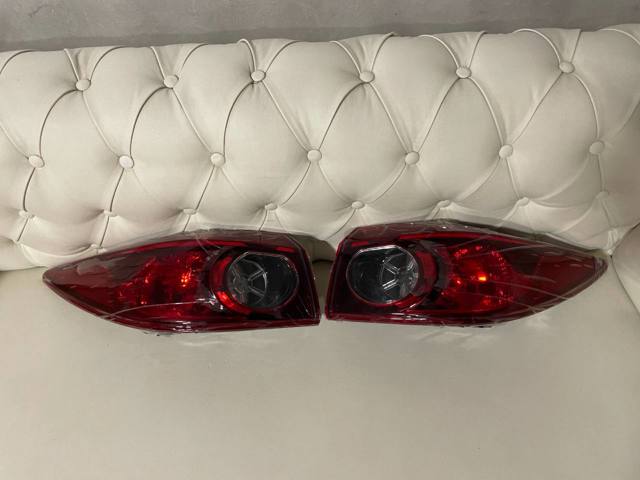 Купить BHN151160B Mazda Стоп задний