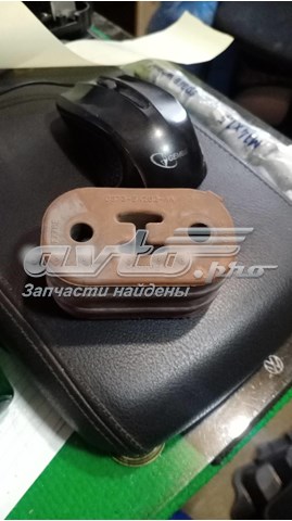 DS735A262AA Ford Крепление глушителя