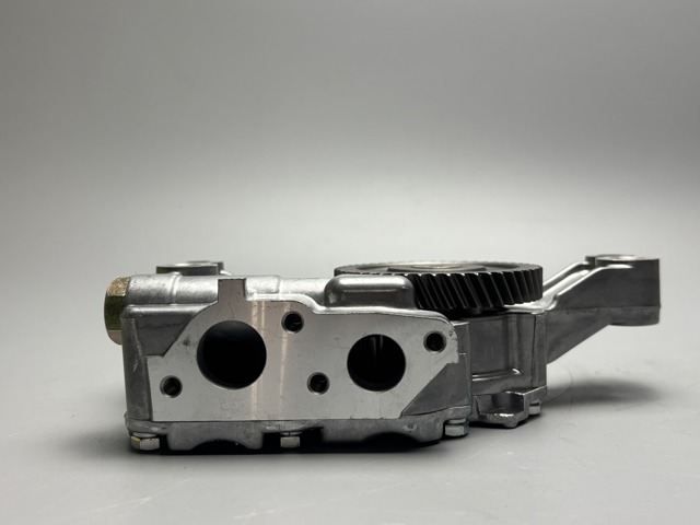 Помпа масляная Mazda WL0114100C цена, от 57.01 USD