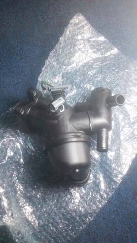 LR105974 Land Rover Авто термостат