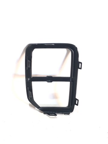 Embellecedor, faro antiniebla derecho 8315A088XA MITSUBISHI
