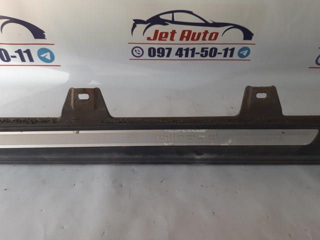 Placa sobreposta (moldura) externa esquerda de acesso para Audi A6 (4FH)