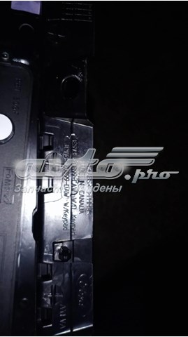 ES73F20899 Ford Накладка передней двери, левой, вертикальная