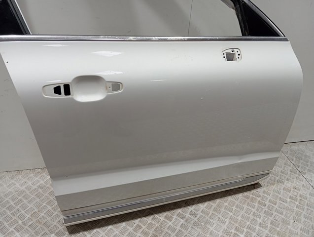 Дверь передняя правая Volvo 32345931 цена, от 582.11 USD