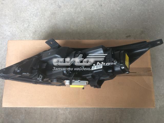 921023U111 Hyundai/Kia Фара передняя правая