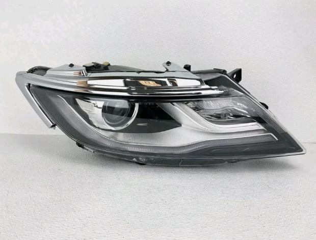 EJ7Z13008C Ford Фара передняя правая