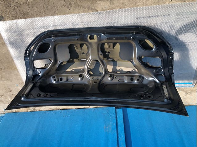6440102A31 Toyota Крышка багажника
