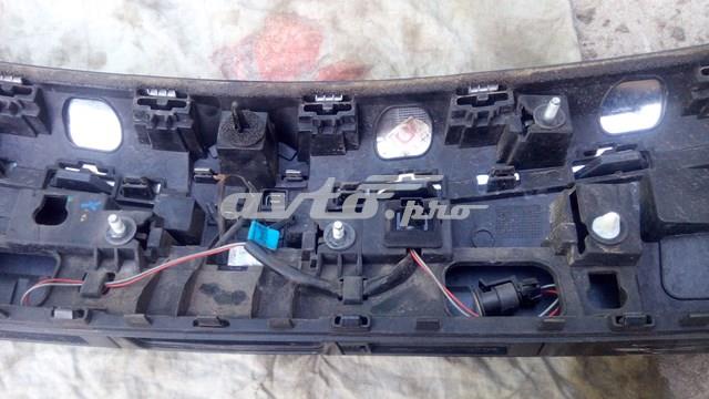 Ручка крышки багажника (двери 3/5-й задней) наружная 13322627 General Motors