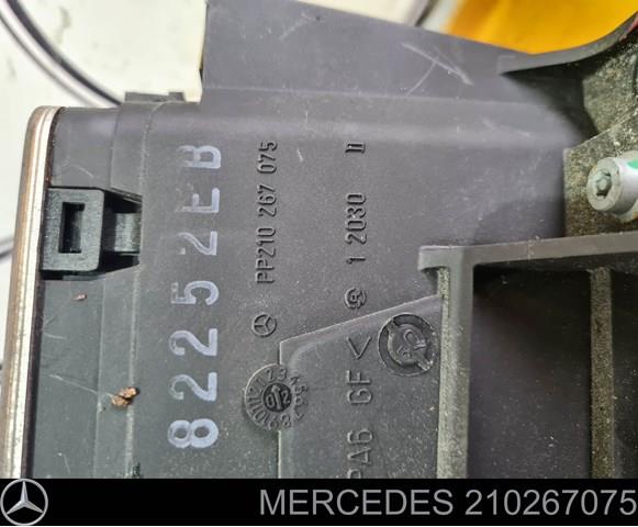  210267075 Mercedes