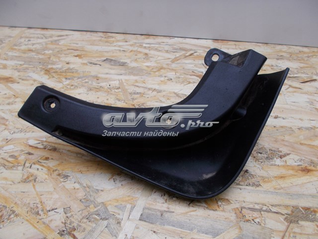 Бризковики передній, правий 868321F010 HYUNDAI