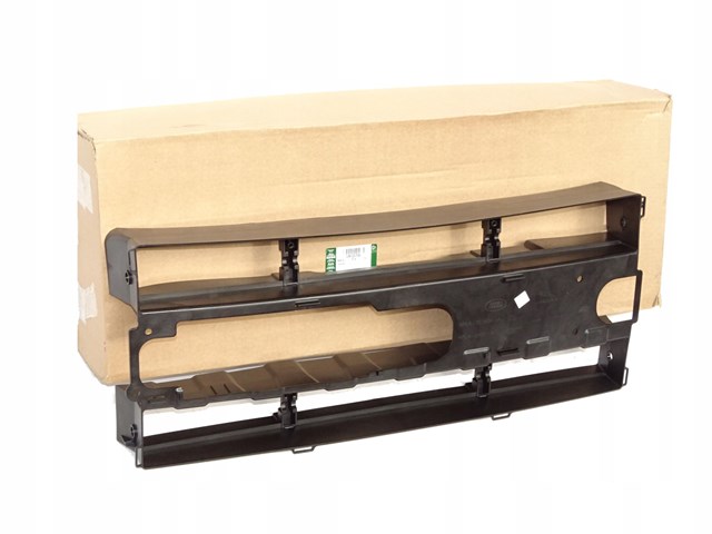 Дефлектор радиатора LR122735 Land Rover