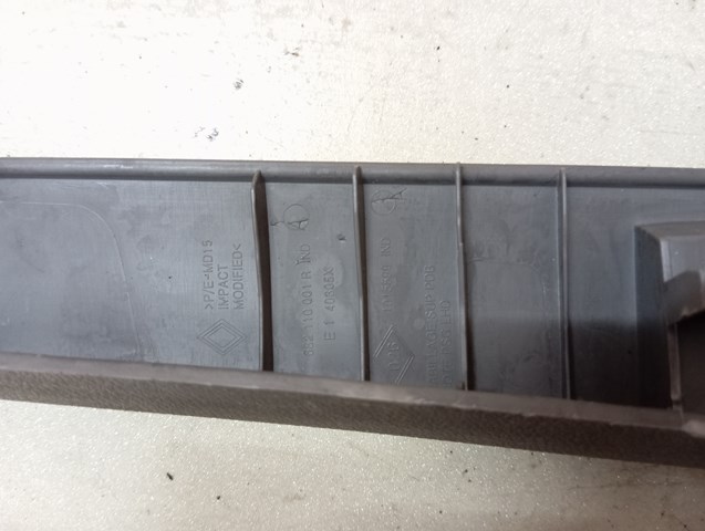 Купить 682110001R Renault (RVI) 