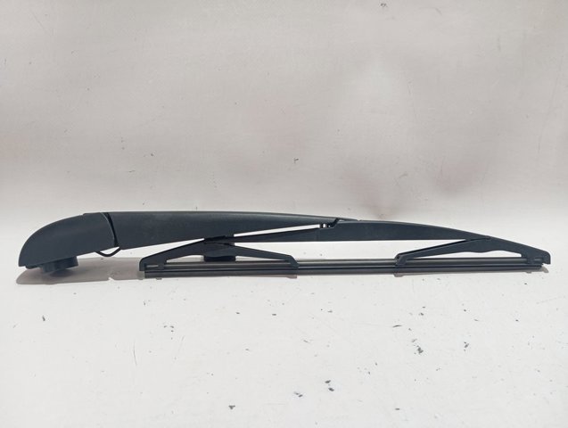 LR062820 Land Rover Рычаг-поводок дворника заднего стекла