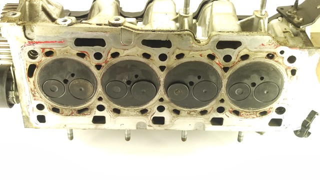 Головка двигателя Renault (RVI) 110421067R цена, от 171.93 USD