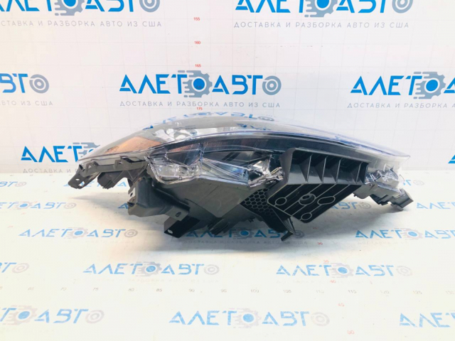 Фара правая TYC 209983001N