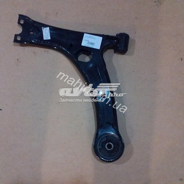 Правый рычаг передней нижней подвески Geely 1064000092 цена, от 24.13 USD