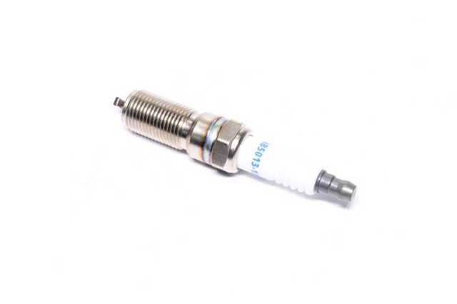 062513000013 Magneti Marelli Свечи зажигания