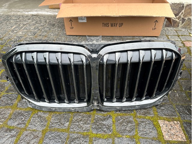 Жалюзи радиатора охлаждения на BMW X7 (G07) купить.