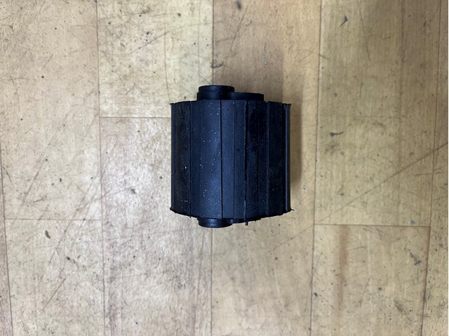 Купить 5010316546 Renault (RVI) Подушка коробки