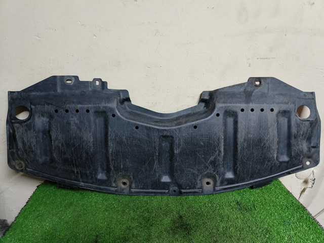 Proteção de motor dianteira GS1D56112 Mazda