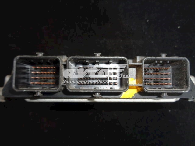 Блок управления двигателем 281011529 Renault (RVI)
