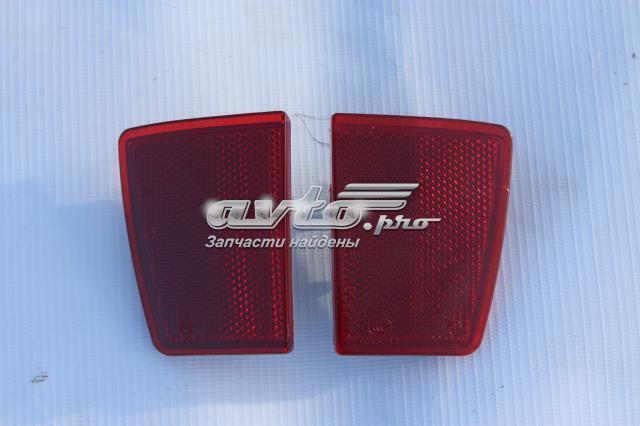 Retrorrefletor (refletor) do pára-choque traseiro esquerdo para Mitsubishi Pajero (V90)