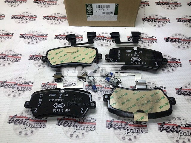 LR106326 Land Rover sapatas do freio traseiras de disco