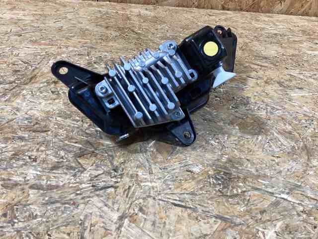 Купить LR180664 Land Rover 