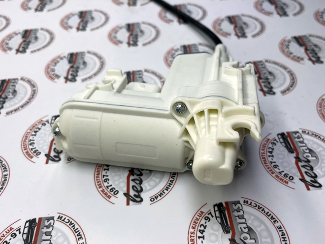 Купить 1677600900 Mercedes 