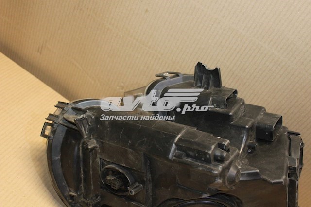 Фара правая BMW 63127269982