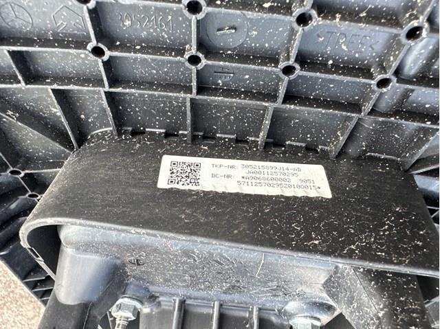 9068600002 Mercedes 