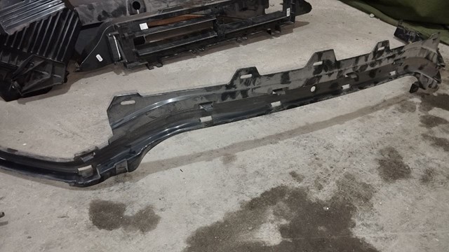 Купить J9C4963 Jaguar Кронштейн бампера переднего центральный