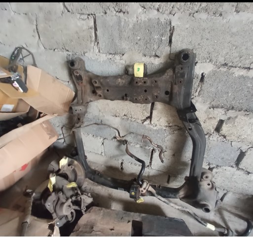 Подрамник передний 624051M005 Hyundai/Kia