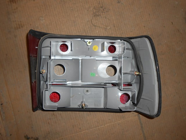 Задний левый стоп на Volvo 850  LS