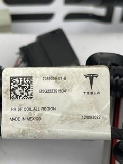 248905901B Tesla 