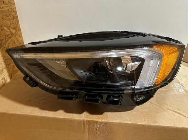 Фара левая Ford KT4B13W030CH цена, от 447.97 USD