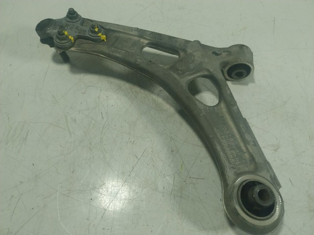 Нижний рычаг 9815014380 Peugeot/Citroen