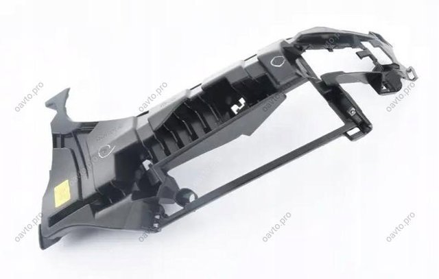 Кронштейн крепления противотуманной фары левой 51117399977 BMW