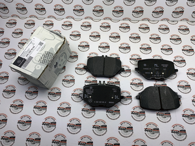 0004209602 Mercedes Колодки тормозные дисковые комплект