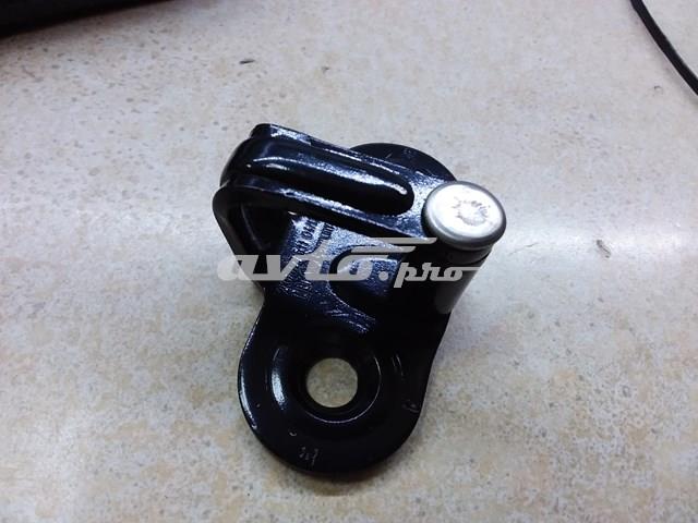 Петля замка кришки багажника 2K0827511 VAG