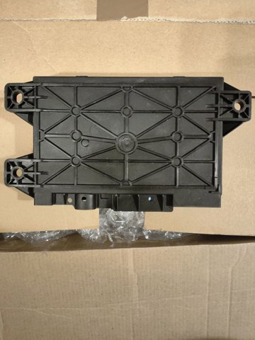  Land Rover LR072356 цена, от 163.66 USD