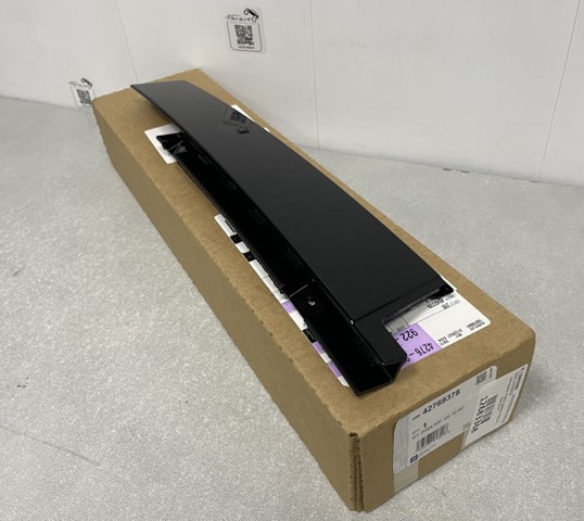 Накладка двери передней левой вертикальная General Motors 42815716 цена, от 24.33 USD