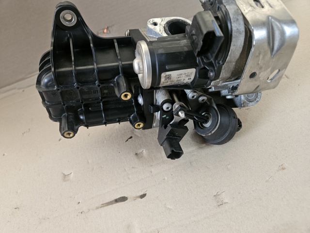 1108532 Ford 