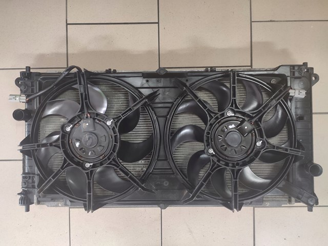 Radiador de esfriamento de motor para SsangYong Actyon  