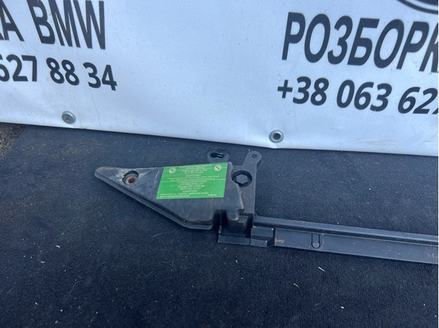 Подушка крепления радиатора BMW 17111439117