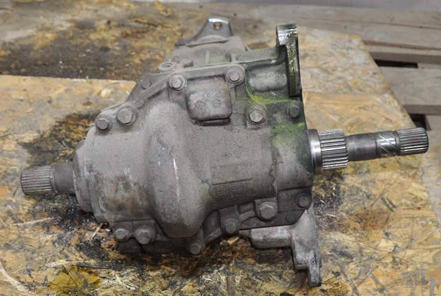 Купить 8200988056 Renault (RVI) Коробка раздаточная (раздатка)