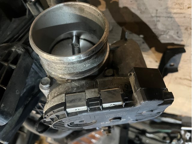 Válvula de borboleta montada KIA Sorento III UM