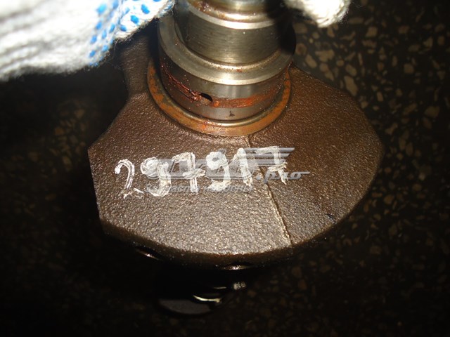 Коленчатый вал Ford 1768482